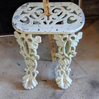 Cast Iron patio seat, heavy duty!