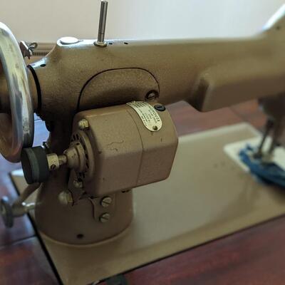 New Home Light Running Sewing Machine, the entire unit is in incredible shape