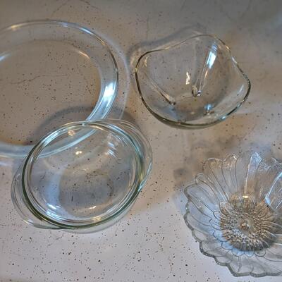 Set of glass bowls
