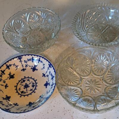 Nice set of bowls