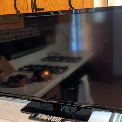 Insignia 32" TV