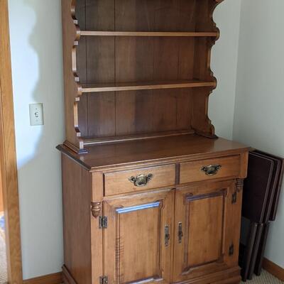Beautiful Maple hutch