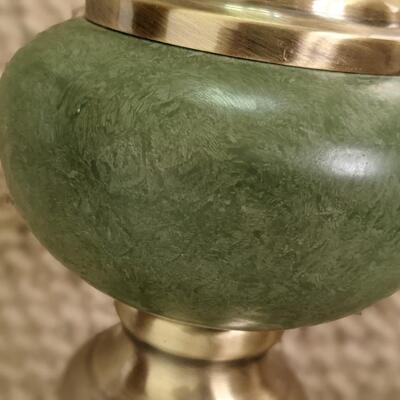 Versatile table lamp