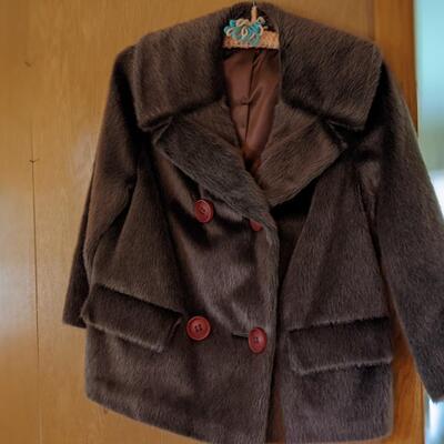Very nice Vintage Faux Fur jacket, Lg?