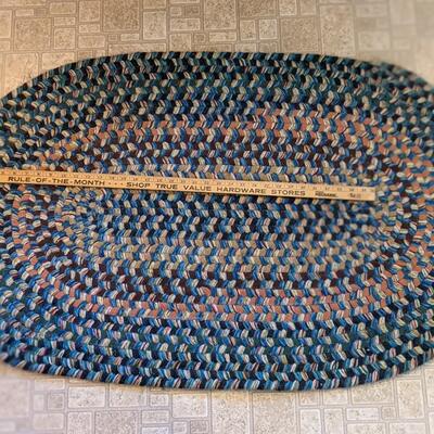 Wovn rug in exc condition