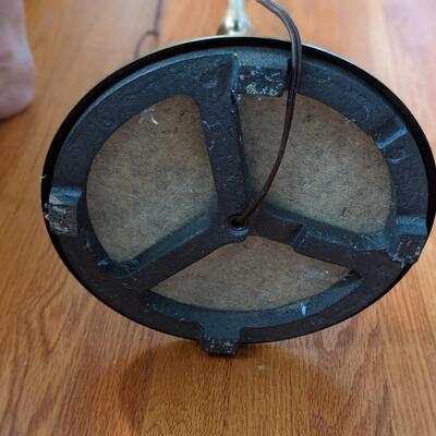 Heavy duty floor lamp
