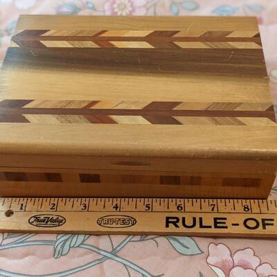 Wonderful wooden box made in Woodruff