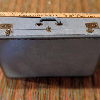 Exc Condition Vintage blue suitcase