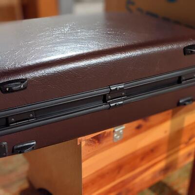 Exc Condition Vintage Samsonite medium suitcase