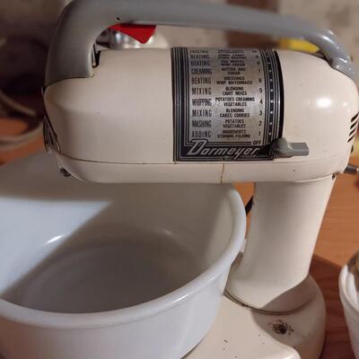 Awesome Dormeyer mixer in great shape!