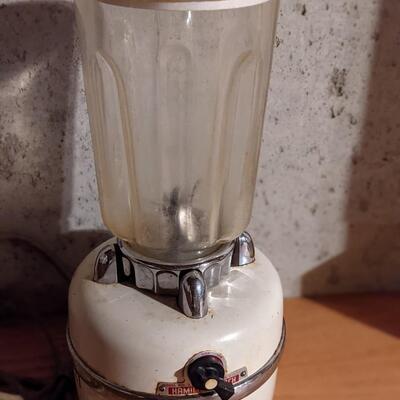 Retro Hamilton Blender