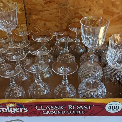 Set of lead crystal glasses