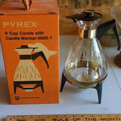 Wow! NIB Pyrex Carafe wamer