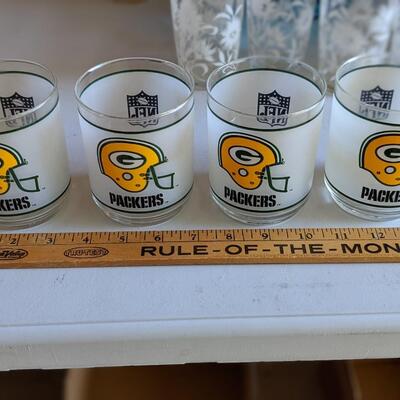 Like New Packers glasses