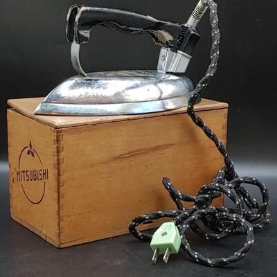 #171 vintage Mitsubishi travel iron in wooden box