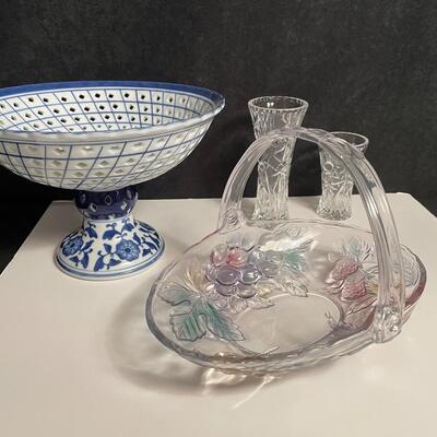 Lot 35 Footed Bowl and Glass Pieces