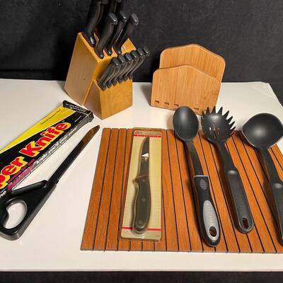 Lot 46  Lot of Kitchen Misc with Knife Block