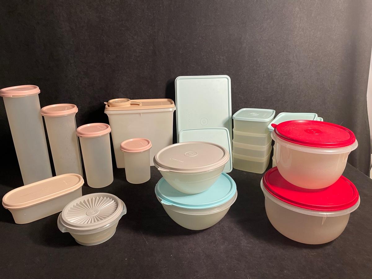 Lot 48 Tupperware Assortment - 20 Pieces | EstateSales.org