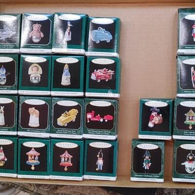 #174 (22) Vintage 1990's Hallmark Miniature Ornaments