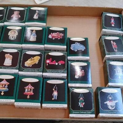 #174 (22) Vintage 1990's Hallmark Miniature Ornaments