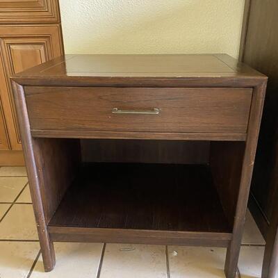 4 Piece Mid Century Modern Bedroom Set.