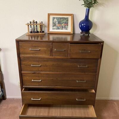 4 Piece Mid Century Modern Bedroom Set.