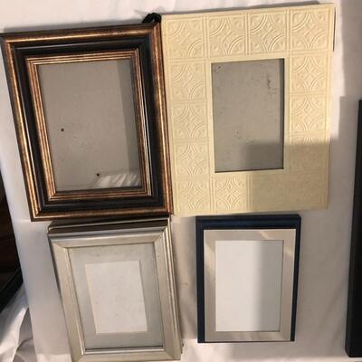 Lot 3 - Picture Frames & Stands