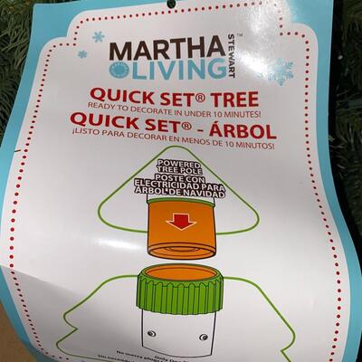 #180 Martha Stewart Living Downswept Denison Pine 