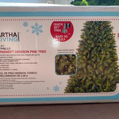 #180 Martha Stewart Living Downswept Denison Pine 