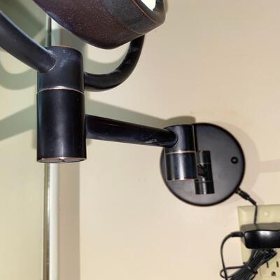 #185 Gurun LED Magnification Mirror  
