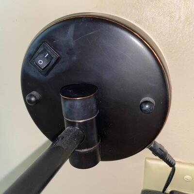#185 Gurun LED Magnification Mirror  