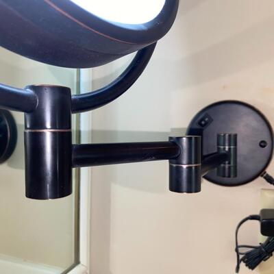 #185 Gurun LED Magnification Mirror  