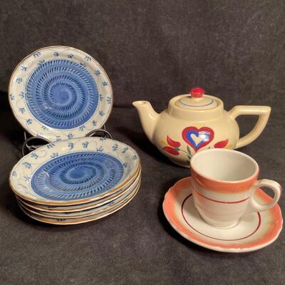 Lot 64  Kitchen Assortment