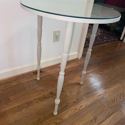 #189 Small Round Glass Top Table 