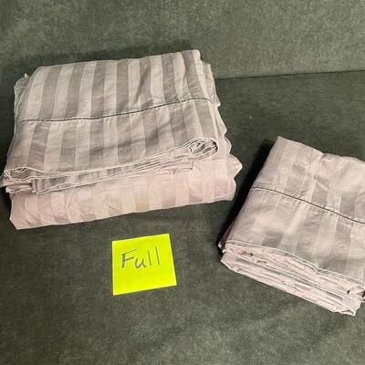Lot 72  Dark Grey Sheet Set  FULL