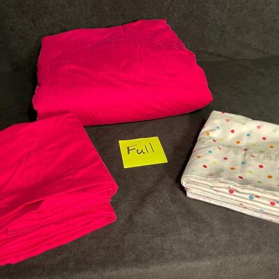 Loot 74  IKEA Sheet Set with polka dot cases