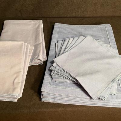 Lot 90  Blue table Linens