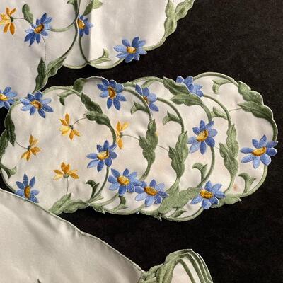 Lot 97  Embroidered Placemat & Napkin Set