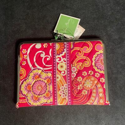 Lot 104  Vera Bradley Photo Case - New!