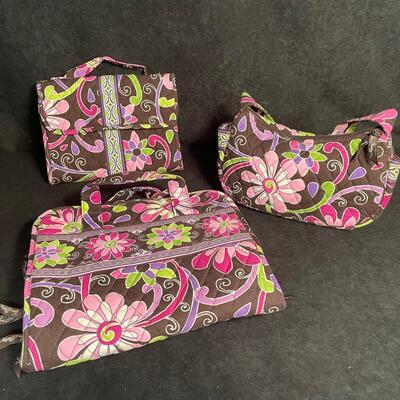 Lot 110  Vera Bradley 3 pc 