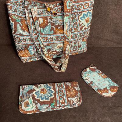 Lot 116  Vera Bradley Tote Bag, Sunglass Case and ID Coin Purse