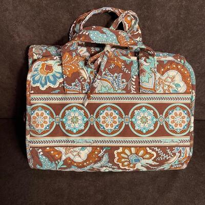   Lot 120  Vera Bradley Travel Makeup Bag