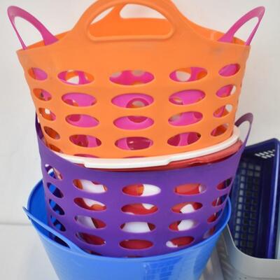 11 pc Plastic Bins & Baskets