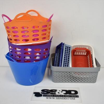 11 pc Plastic Bins & Baskets