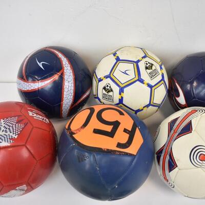 6 Soccer Balls