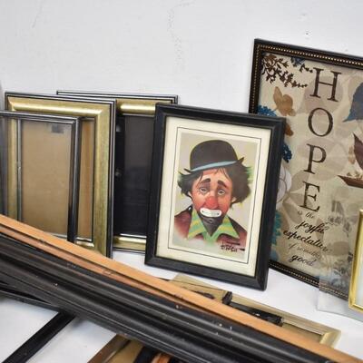 Lot of Frames of Assorted Designs and Sizes