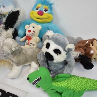 Lot of Puppets and Stuffies: Giraffe, Bear, Bunnies, etc