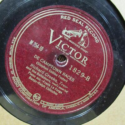 Lot 15 - Collection Of Vintage Records - Decca - Victor - Columbia