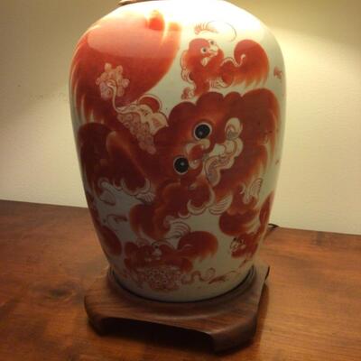 B528 Vintage Chinese Pottery Lamp with Dragon Design