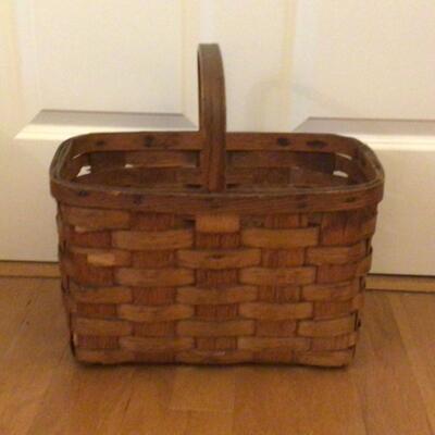 B530 Antique Split Oak Basket